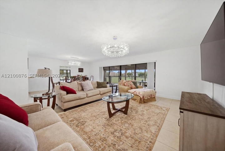 Real estate property located at 401 127th Ave #7, Broward, Lago Mar West Lodge Condo, Plantation, FL