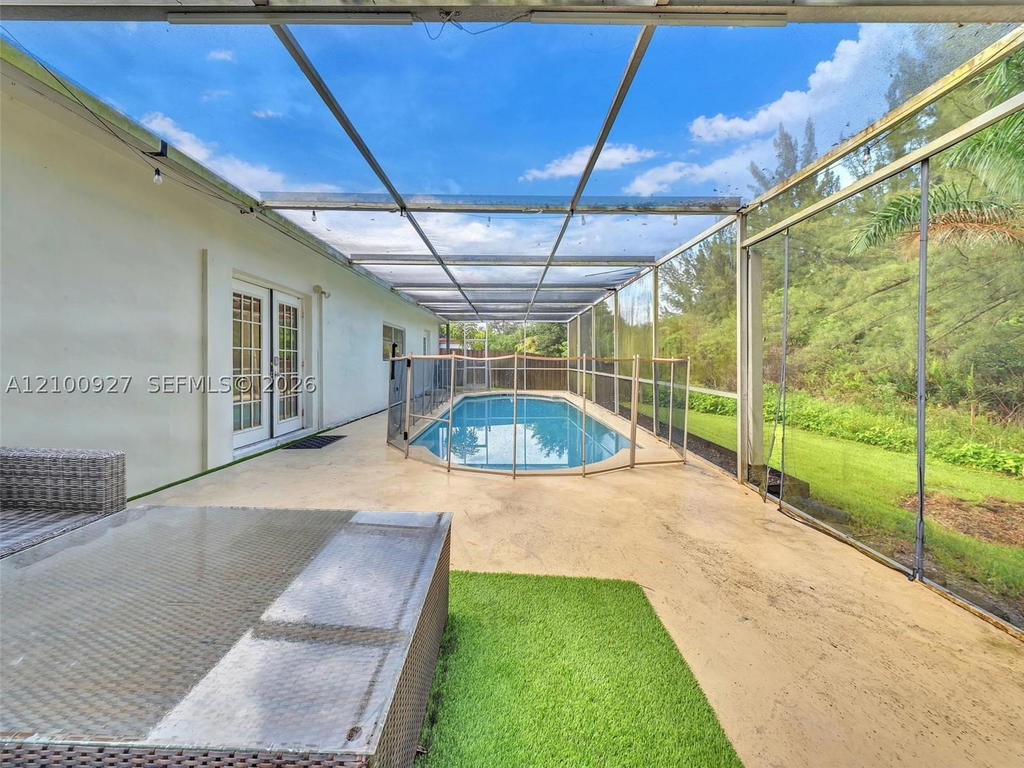 Real estate property located at 5450 55 Ave, Broward, Stirling Lake, Davie, FL