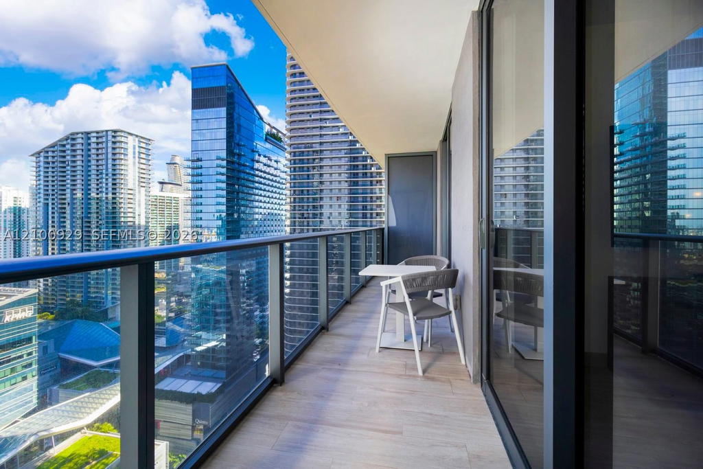Real estate property located at 55 9th St #3010, Miami-dade, Brickell Heights West Con, Miami, FL