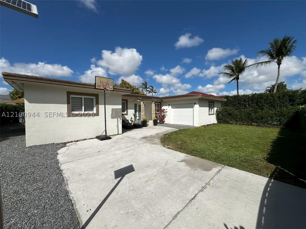 Real estate property located at 9975 27th Ter, Miami-dade, Vanderbilt Park Amd Pl, Doral, FL