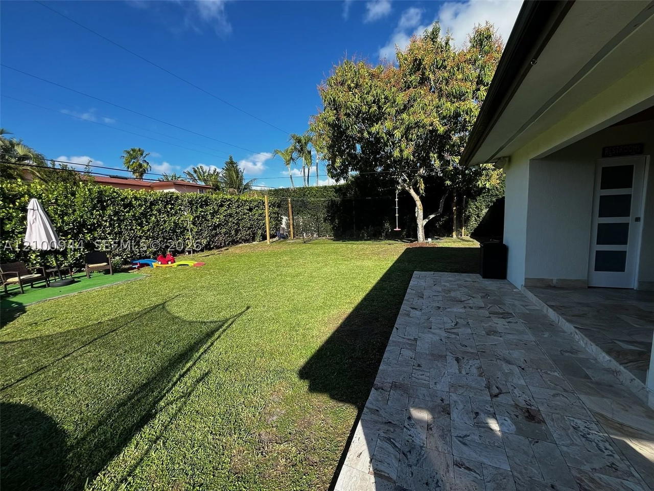 Real estate property located at 9975 27th Ter, Miami-dade, Vanderbilt Park Amd Pl, Doral, FL