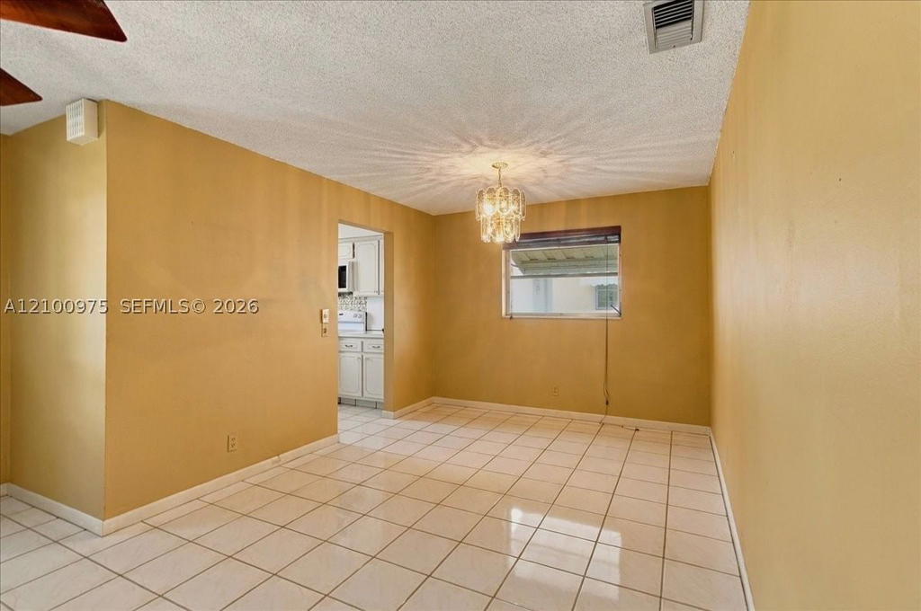 Real estate property located at 500 Luna Ct #3, Broward, Eastbrook Condominium Apt, Hollywood, FL