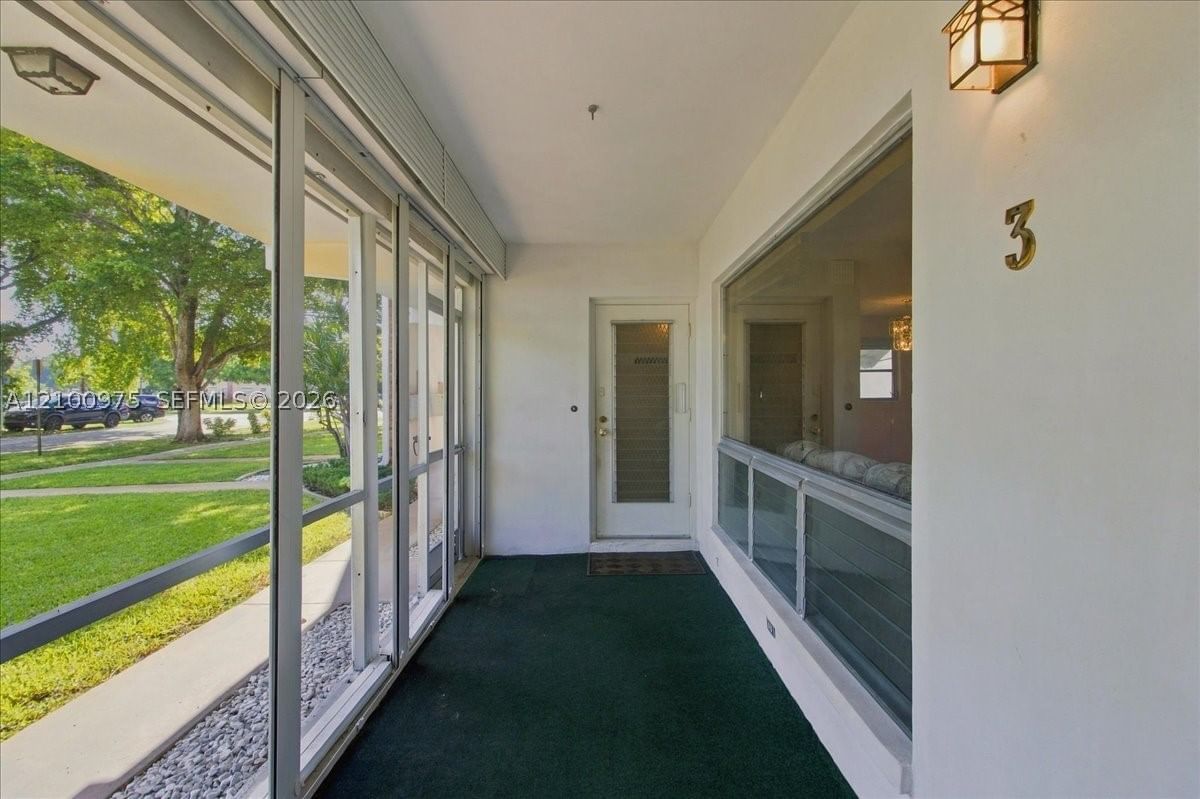 Real estate property located at 500 Luna Ct #3, Broward, Eastbrook Condominium Apt, Hollywood, FL