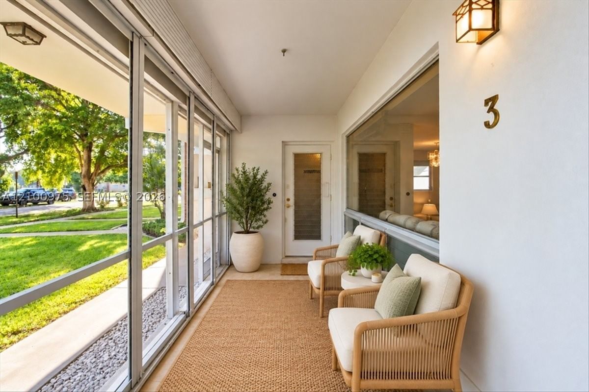 Real estate property located at 500 Luna Ct #3, Broward, Eastbrook Condominium Apt, Hollywood, FL