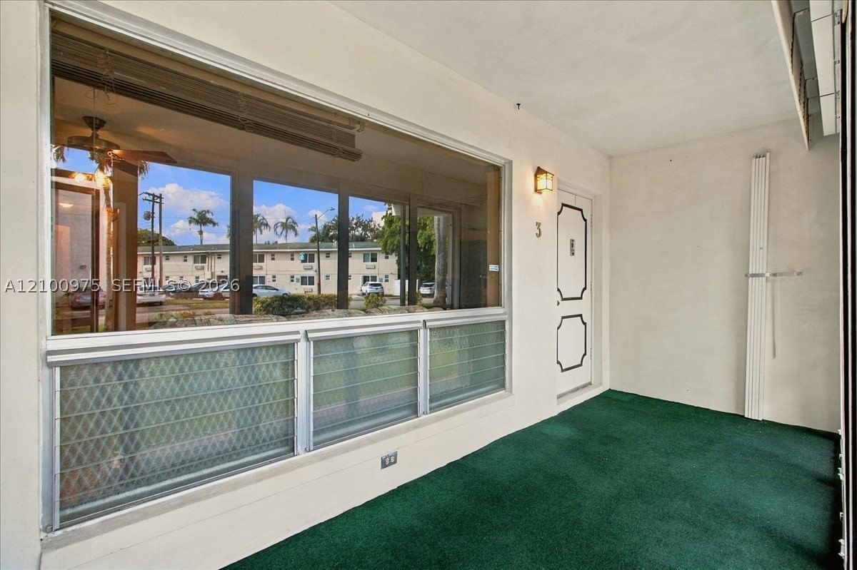 Real estate property located at 500 Luna Ct #3, Broward, Eastbrook Condominium Apt, Hollywood, FL