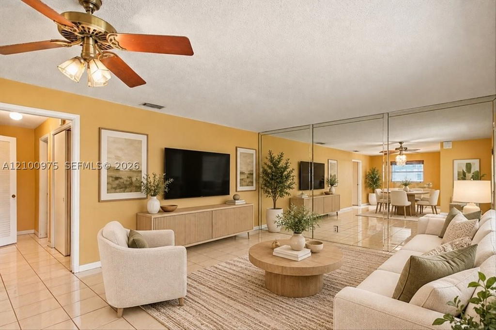 Real estate property located at 500 Luna Ct #3, Broward, Eastbrook Condominium Apt, Hollywood, FL