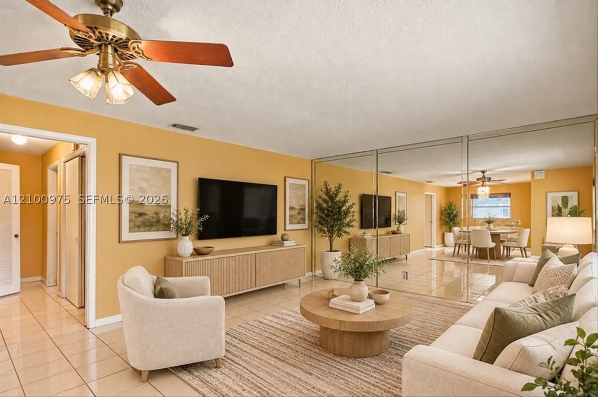 Real estate property located at 500 Luna Ct #3, Broward, Eastbrook Condominium Apt, Hollywood, FL