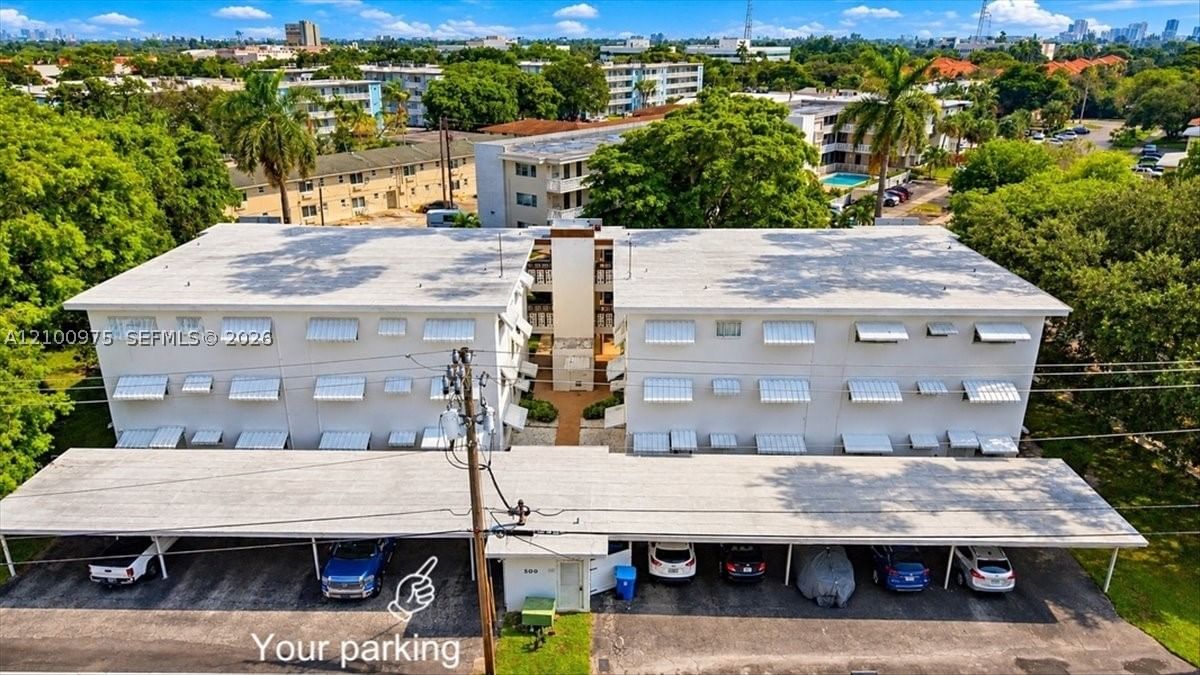 Real estate property located at 500 Luna Ct #3, Broward, Eastbrook Condominium Apt, Hollywood, FL