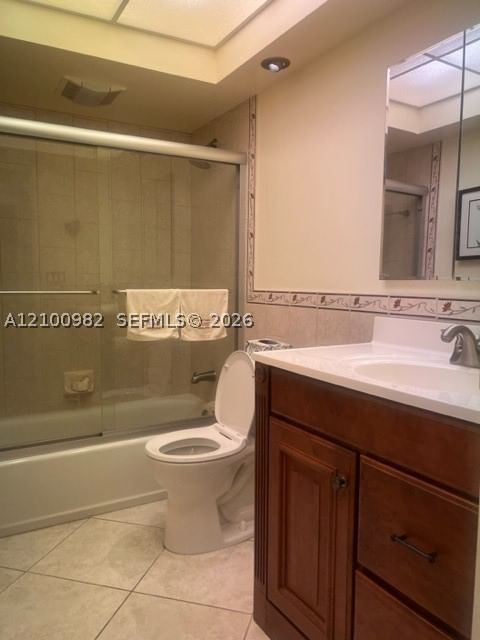 Real estate property located at 2871 Somerset Dr #218, Broward, Somerset No Eight Condo, Lauderdale Lakes, FL