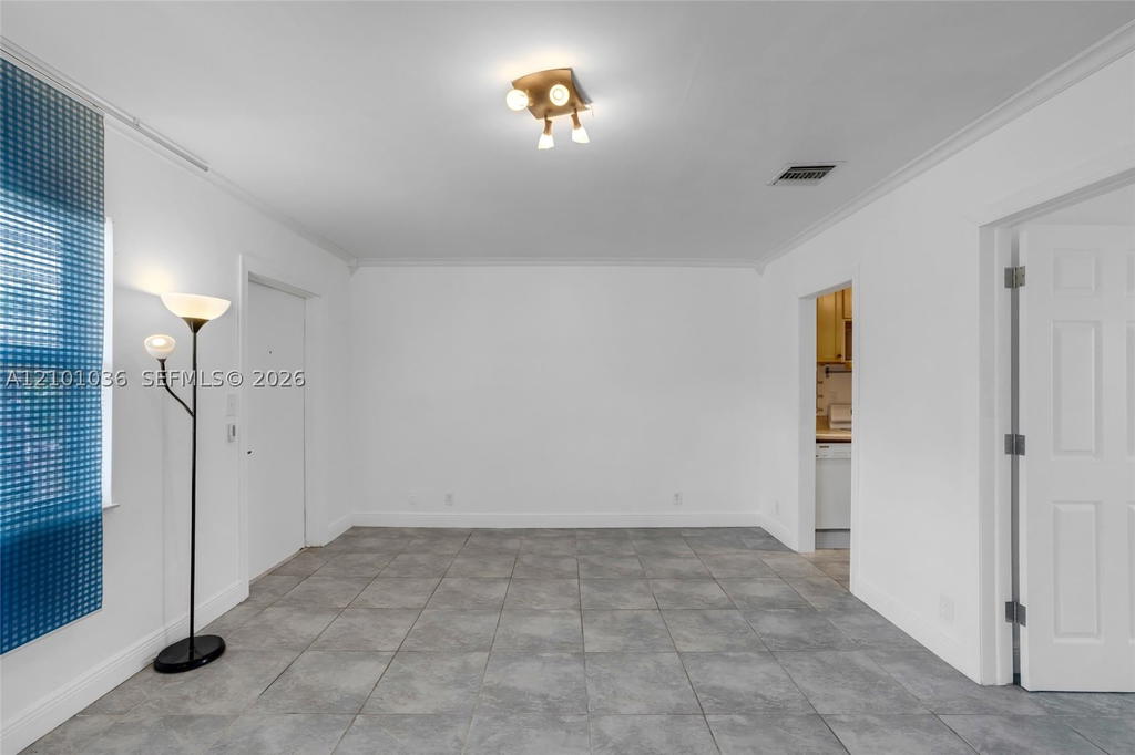 Real estate property located at 815 Middle River Dr #311, Broward, Middle River Villas Condo, Fort Lauderdale, FL