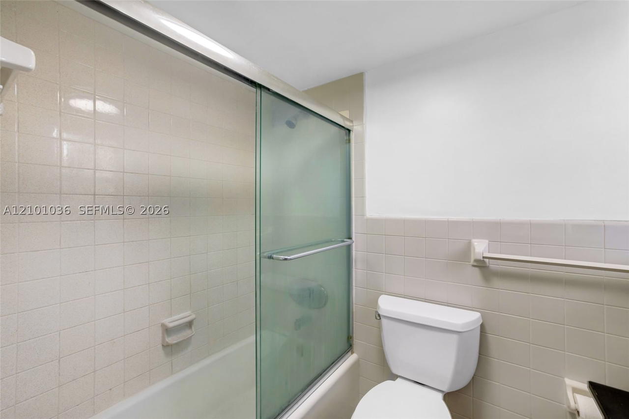Real estate property located at 815 Middle River Dr #311, Broward, Middle River Villas Condo, Fort Lauderdale, FL
