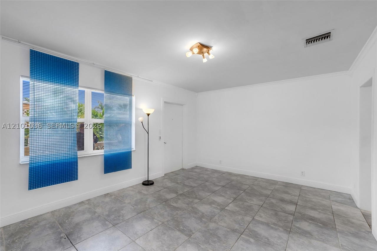 Real estate property located at 815 Middle River Dr #311, Broward, Middle River Villas Condo, Fort Lauderdale, FL