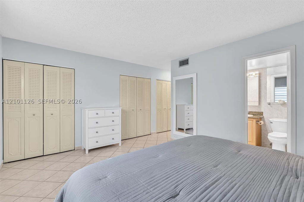 Real estate property located at 315 11th Ter #203, Broward, Meadowbrook Lakes Condo, Dania Beach, FL