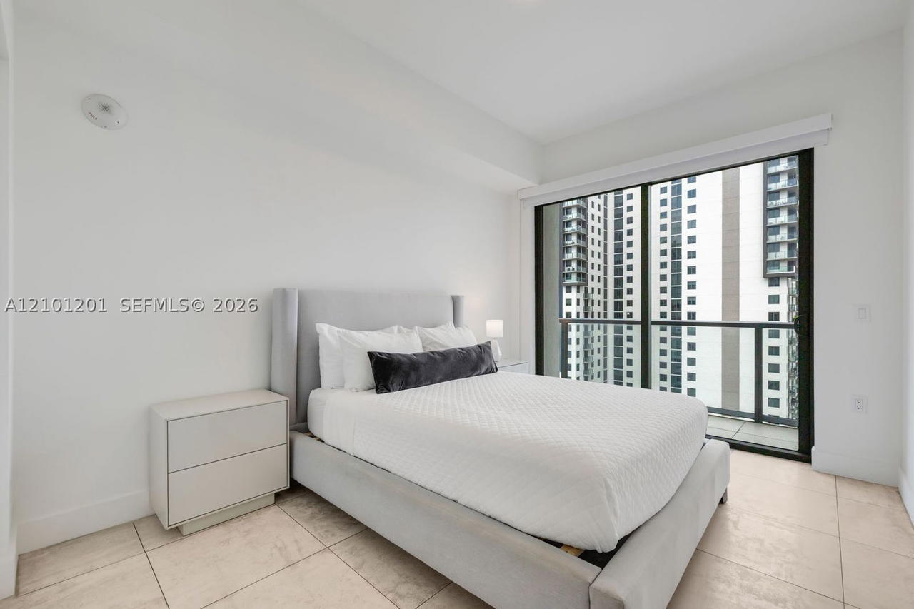 Real estate property located at 239 9th St #1801, Miami-dade, Smart Brickell, Miami, FL