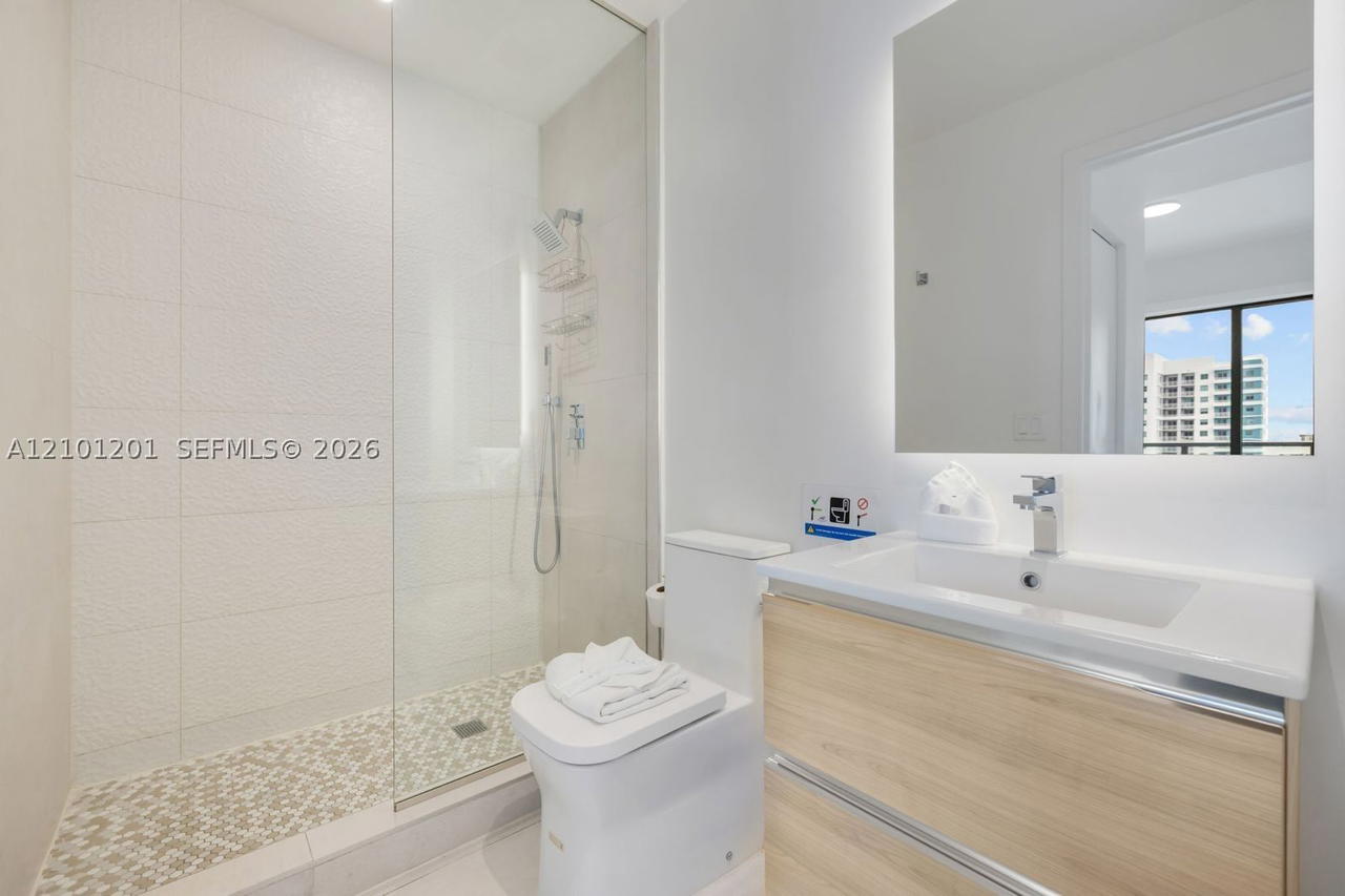 Real estate property located at 239 9th St #1801, Miami-dade, Smart Brickell, Miami, FL