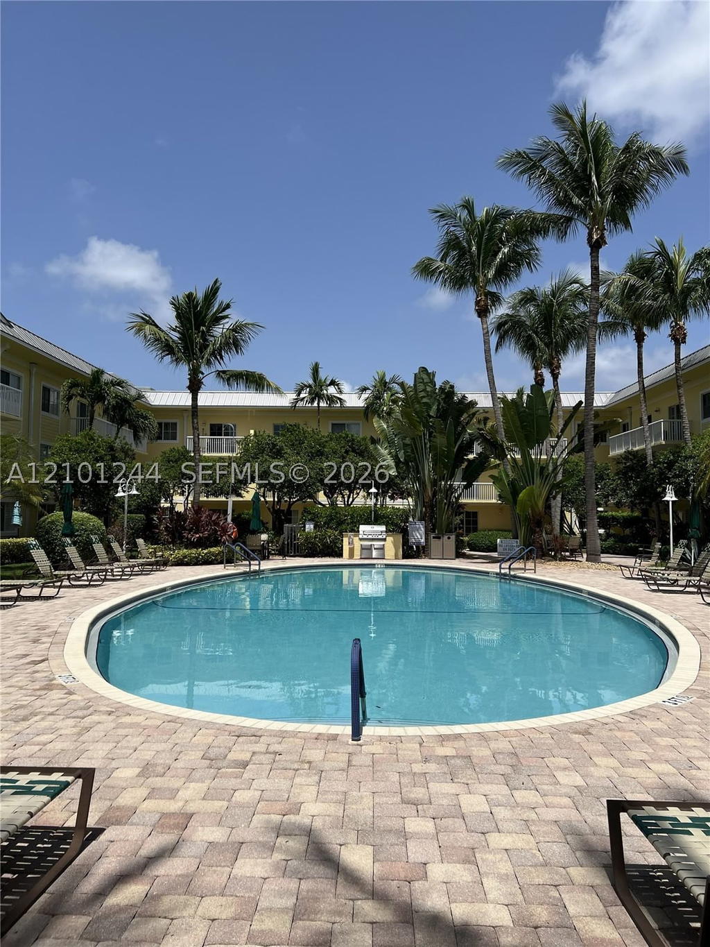 Real estate property located at 150 15th Ave #144, Broward, Pine Crest Village Ii At, Fort Lauderdale, FL