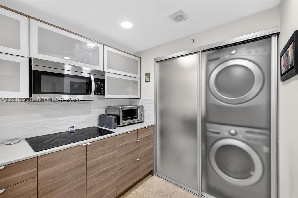 Real estate property located at 529 Sheridan St #3041, Broward, Sheridan Beach Club Condo, Dania Beach, FL