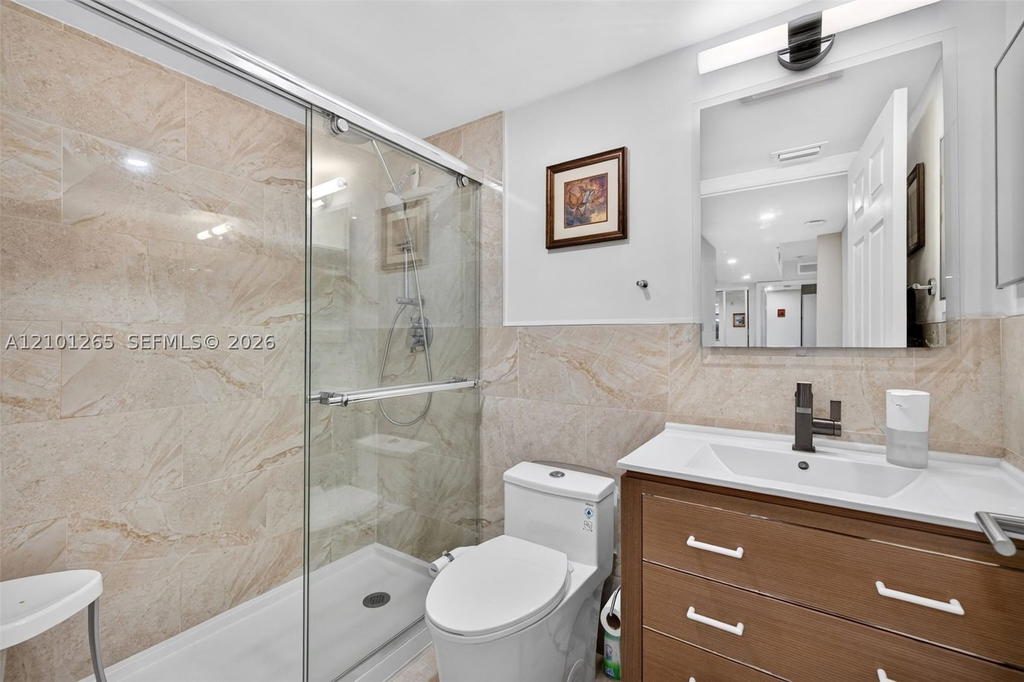 Real estate property located at 529 Sheridan St #3041, Broward, Sheridan Beach Club Condo, Dania Beach, FL