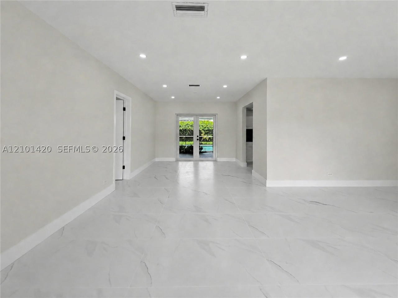 Real estate property located at 861 72nd Ave, Broward, Plantations Secluded Gard, Plantation, FL
