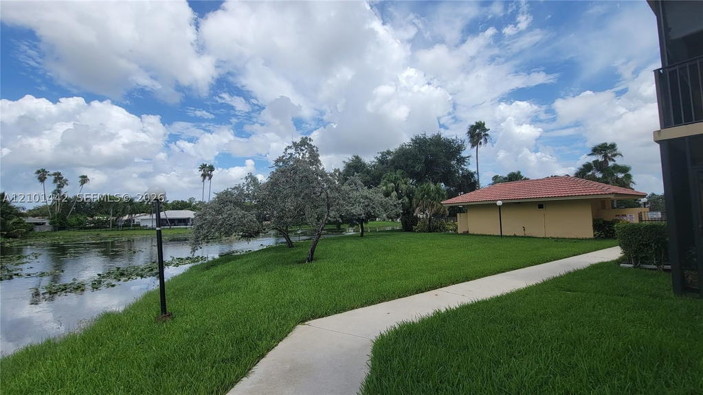 Real estate property located at 11477 39th Ct #202-1, Broward, Waters Edge Of Coral Spri, Coral Springs, FL