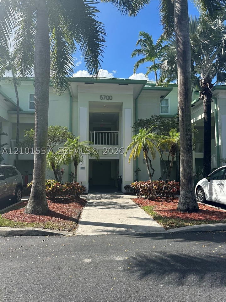 Real estate property located at 5300 87th Ave #1007, Miami-dade, The Blue A Resort Hotel C, Doral, FL