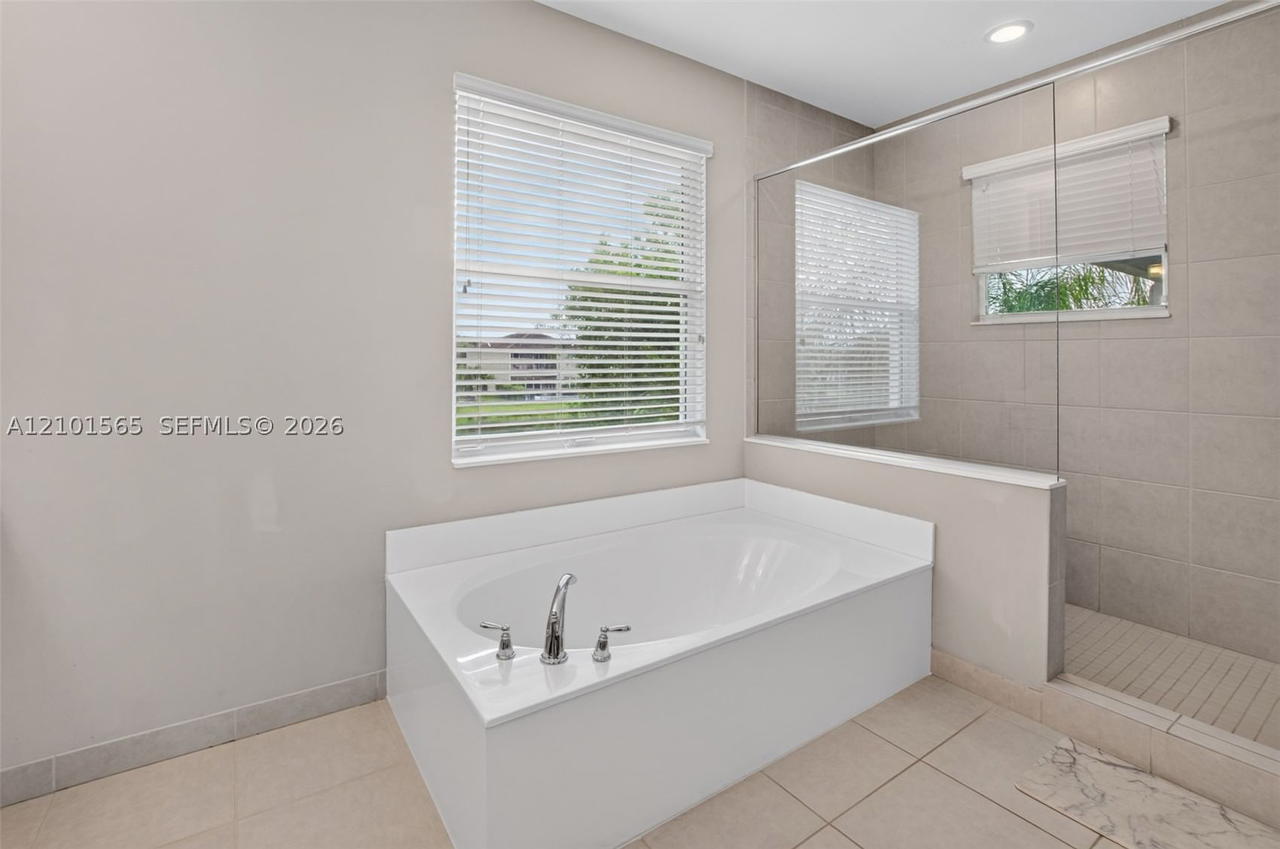 Real estate property located at 9644 Highland Pointe Pass, Palm Beach, Sussman Agr Pud North Pla, Delray Beach, FL