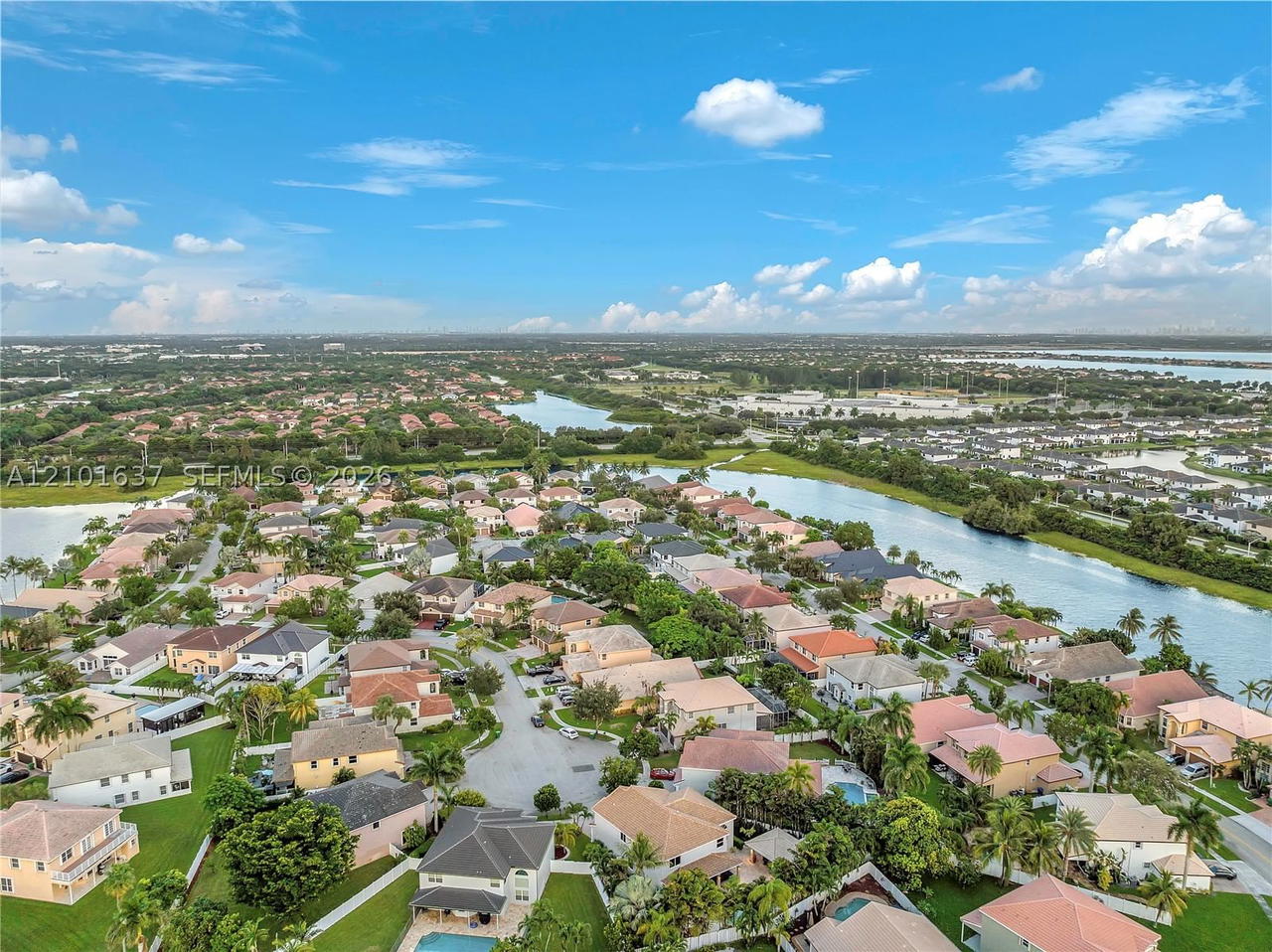 Real estate property located at 17476 35th Ct, Broward, Silver Lakes Phase Iii Re, Miramar, FL