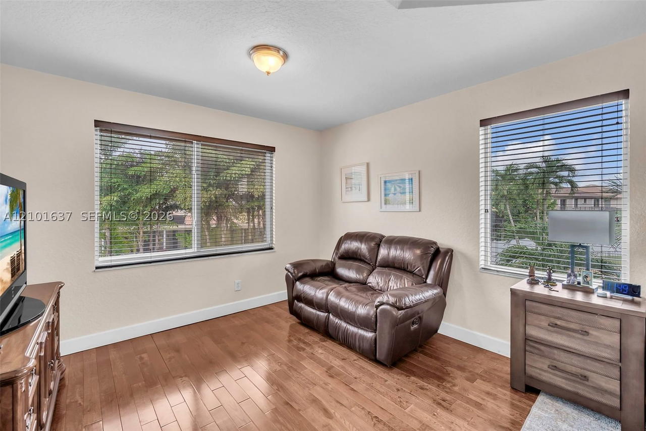 Real estate property located at 17476 35th Ct, Broward, Silver Lakes Phase Iii Re, Miramar, FL