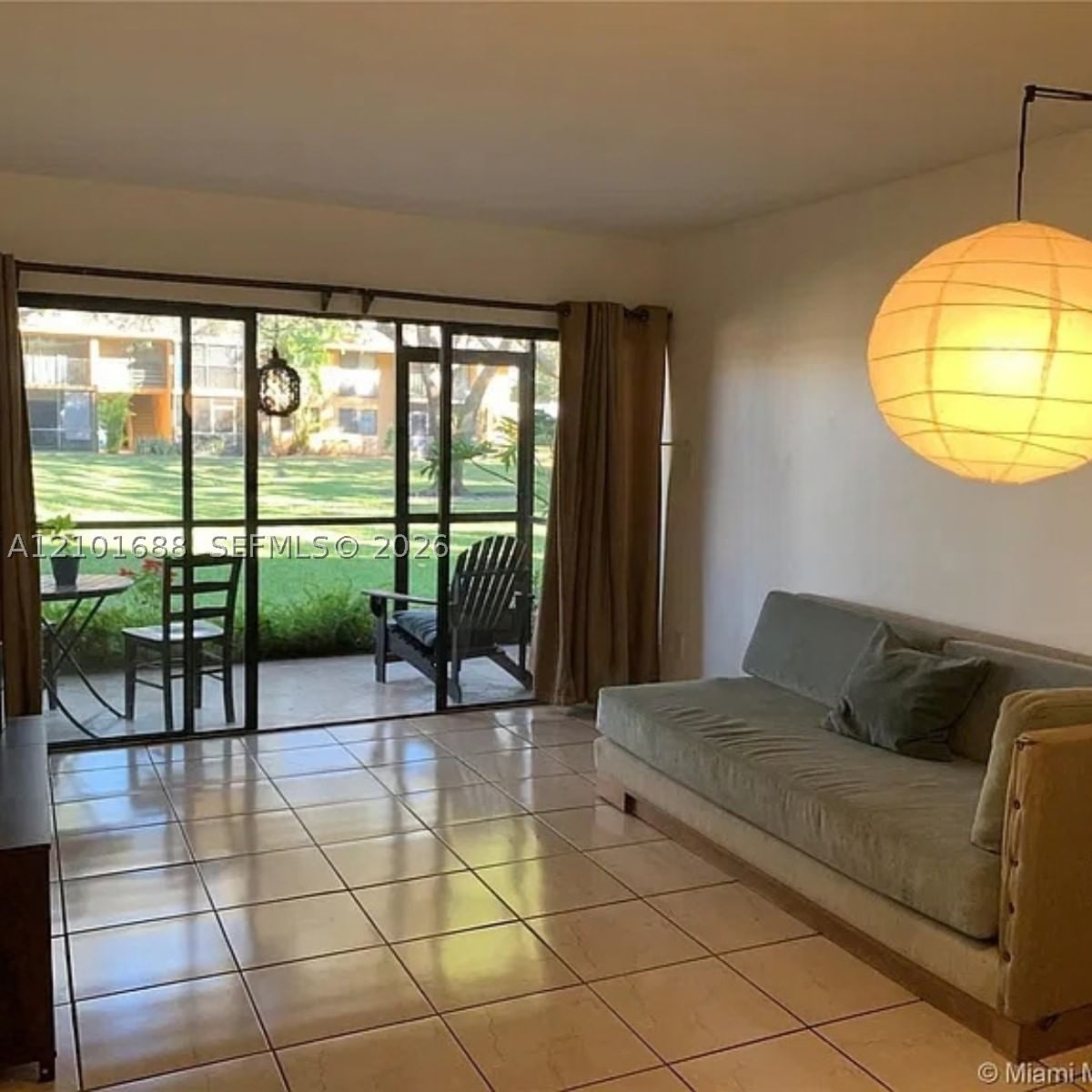 Real estate property located at 5855 Washington St #90, Broward, Hampton Court Condo, Hollywood, FL