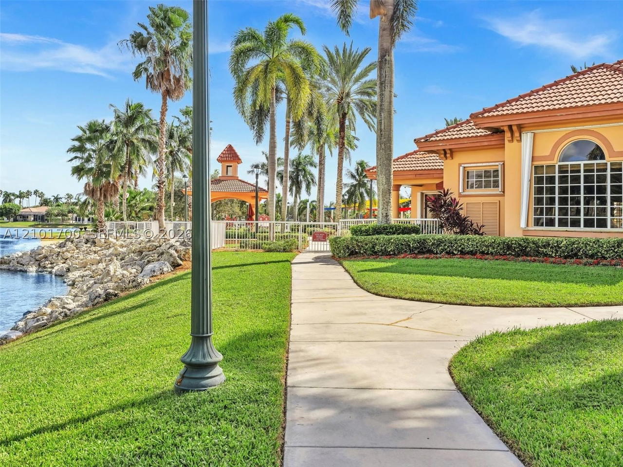 Real estate property located at 3000 194th Ter, Broward, Sunset Lakes Plat One, Miramar, FL