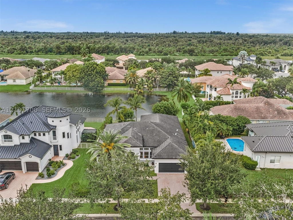 Real estate property located at 3000 194th Ter, Broward, Sunset Lakes Plat One, Miramar, FL