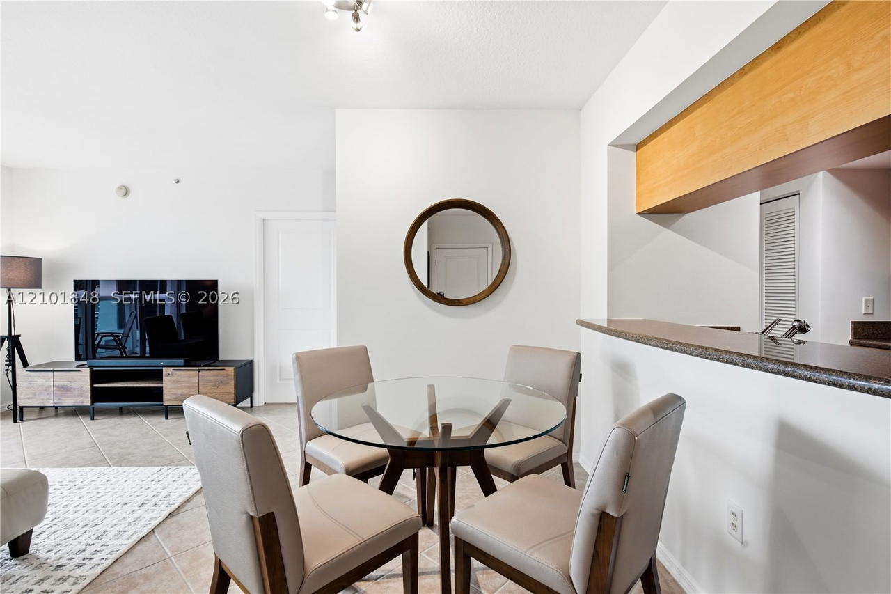 Real estate property located at 347 New River Dr E #1108, Broward, Watergarden Condo, Fort Lauderdale, FL
