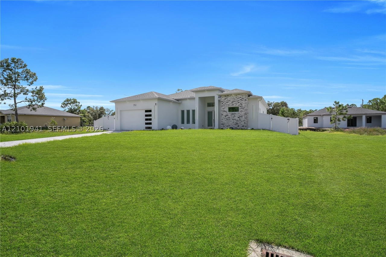 Real estate property located at 752 Clancy ST E, Lee, Lehigh Acres, Lehigh Acres, FL