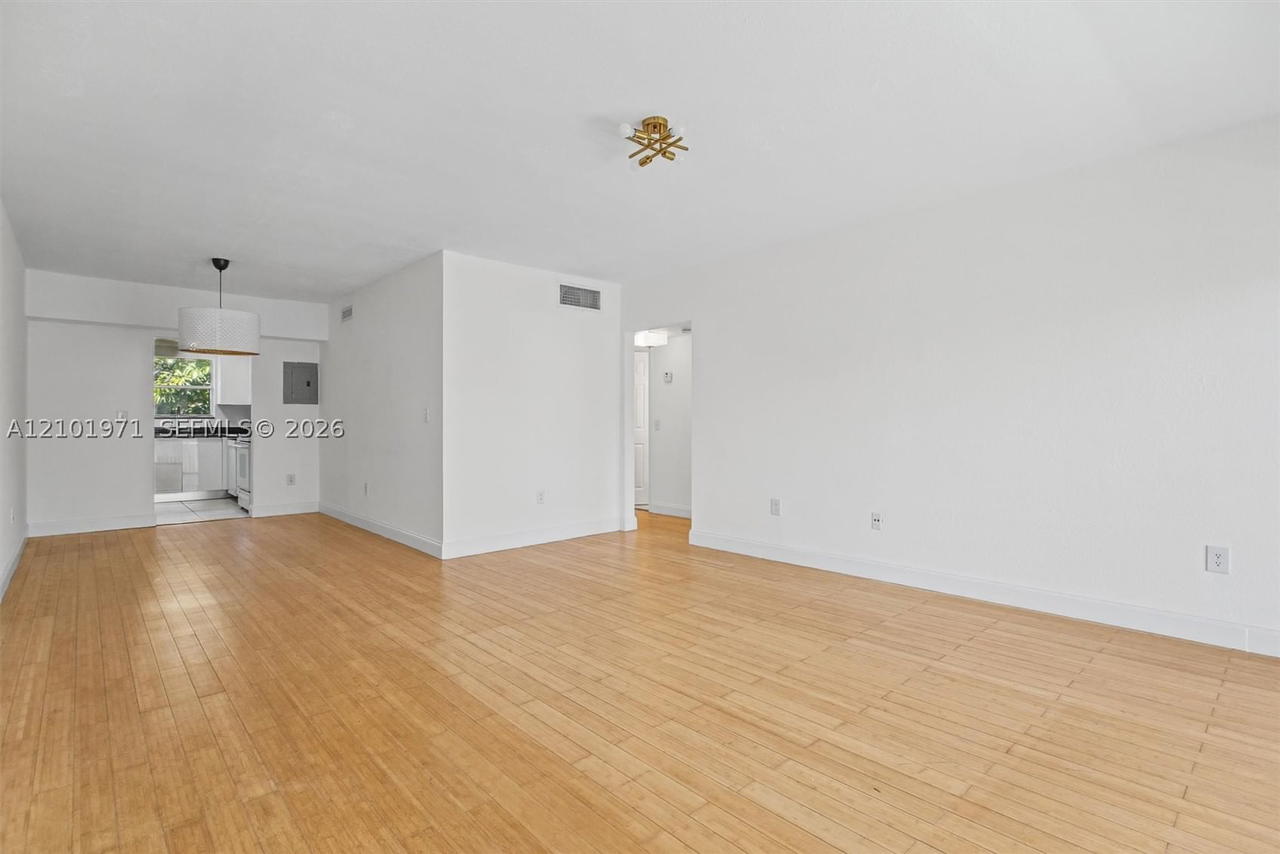 Real estate property located at 1150 99th St #25, Miami-dade, Evening Star Condo, Bay Harbor Islands, FL
