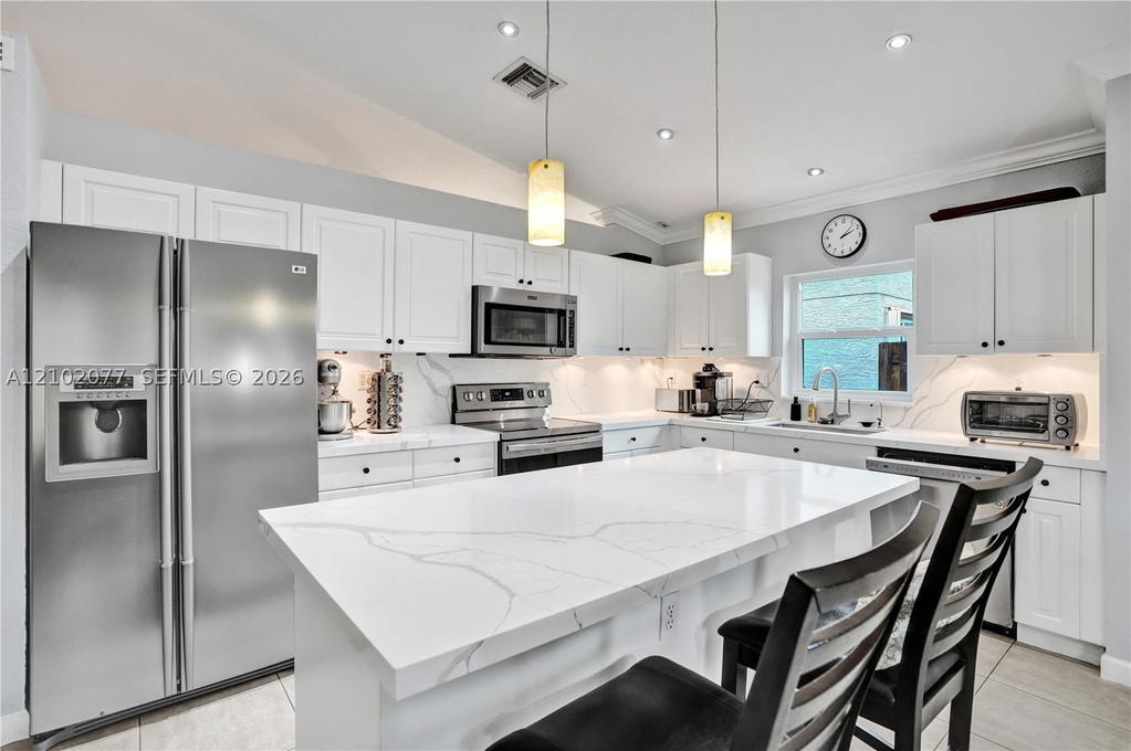 Real estate property located at 13403 118th Pass, Miami-dade, Four Lakes Sec 7, Miami, FL