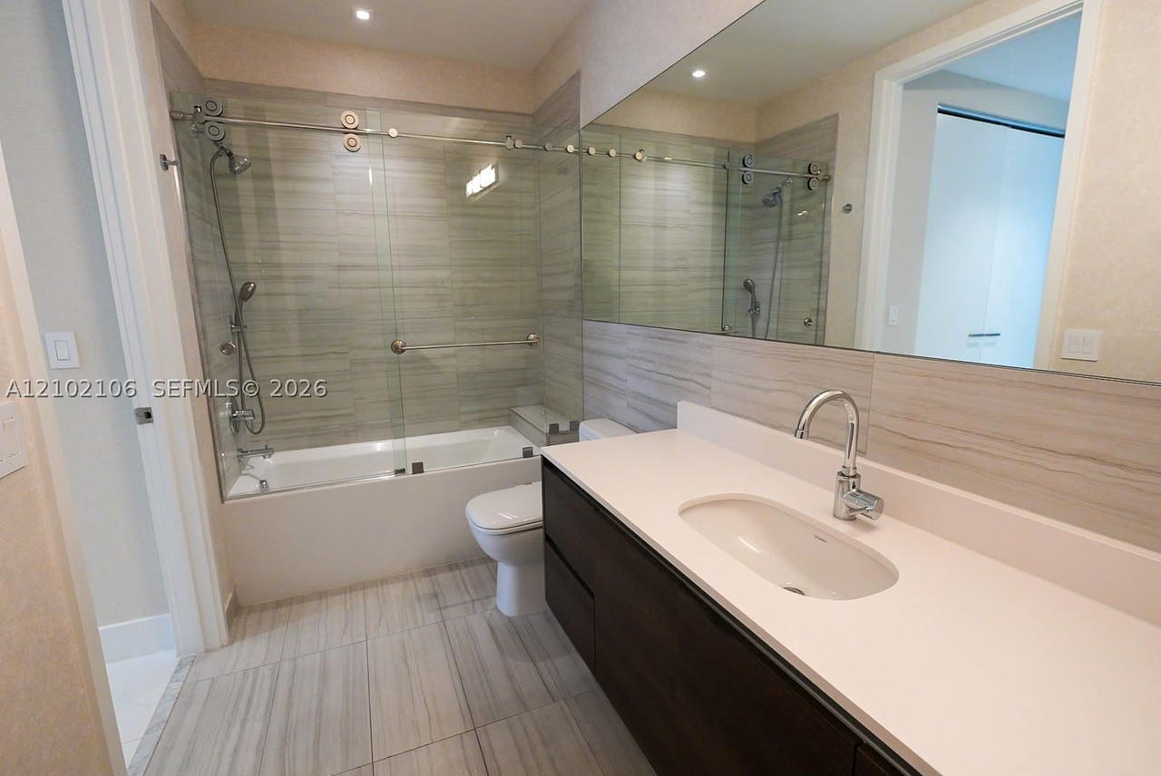Real estate property located at 301 Altara Ave #403, Miami-dade, Merrick Manor Condo, Coral Gables, FL
