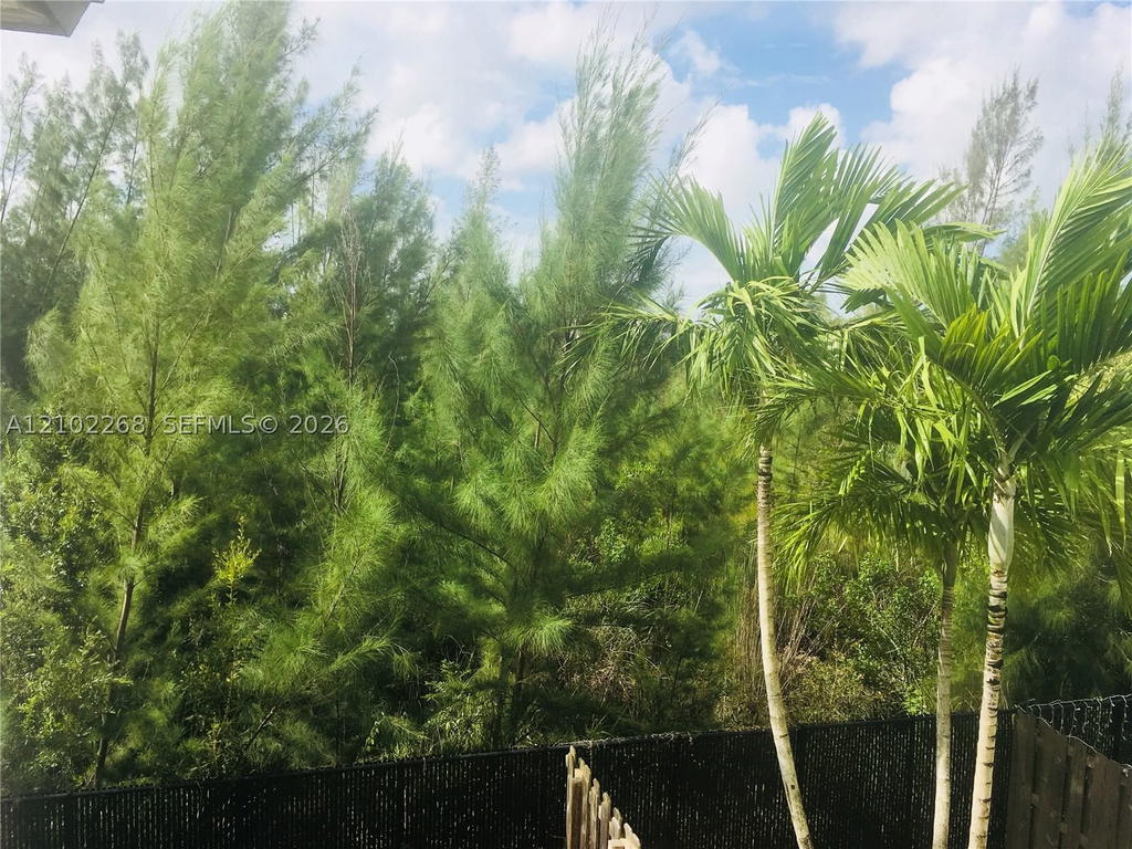 Real estate property located at 10310 70th Ter, Miami-dade, Vintage Estates, Doral, FL