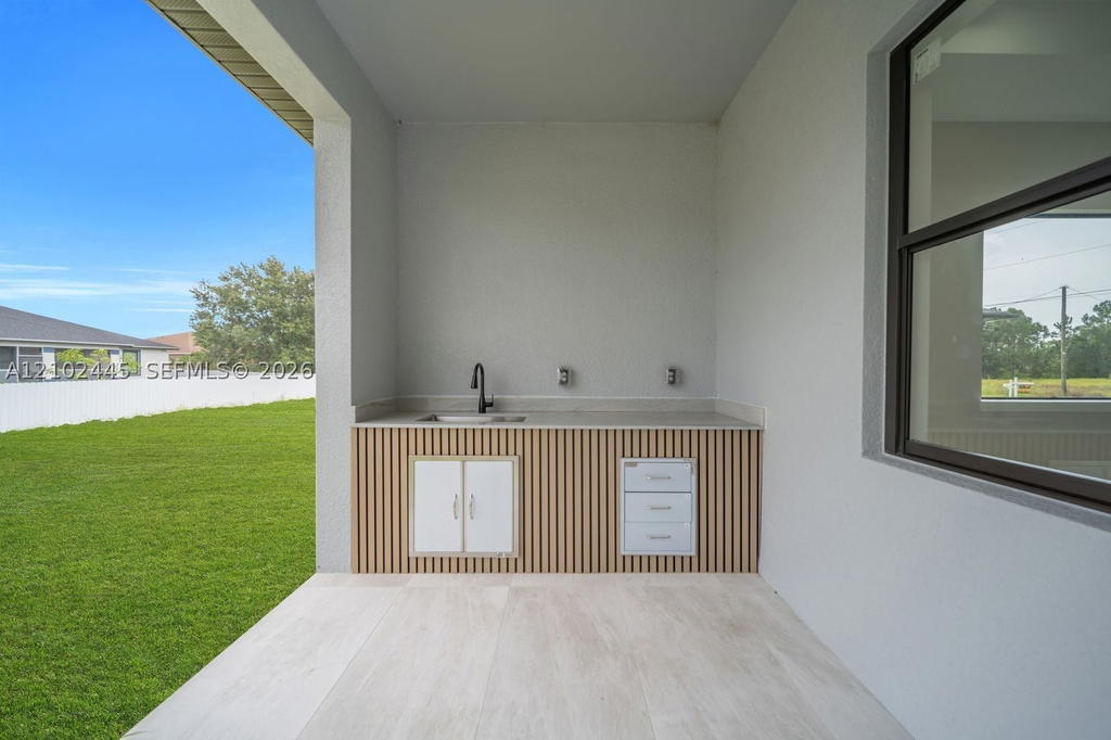 Real estate property located at 3619 5th ST SW, Lee, Lehigh Acres, Lehigh Acres, FL