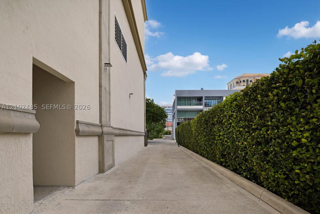 Real estate property located at 1805 Ponce De Leon Blvd #160, Miami-dade, Coral Gables, FL