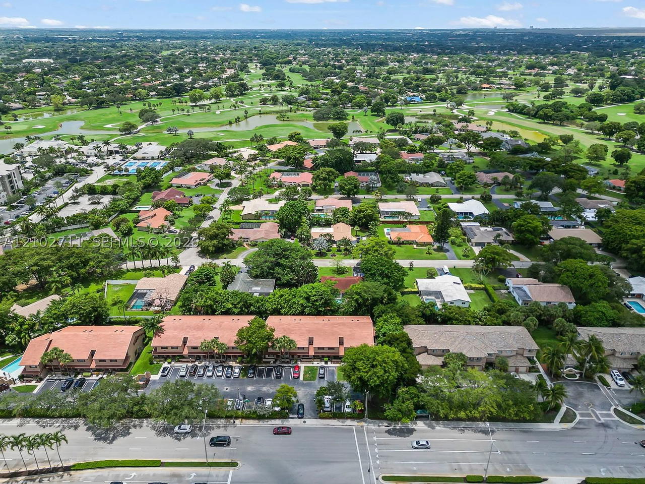 Real estate property located at 10942 Sample Rd, Broward, Country Club Chalet Condo, Coral Springs, FL