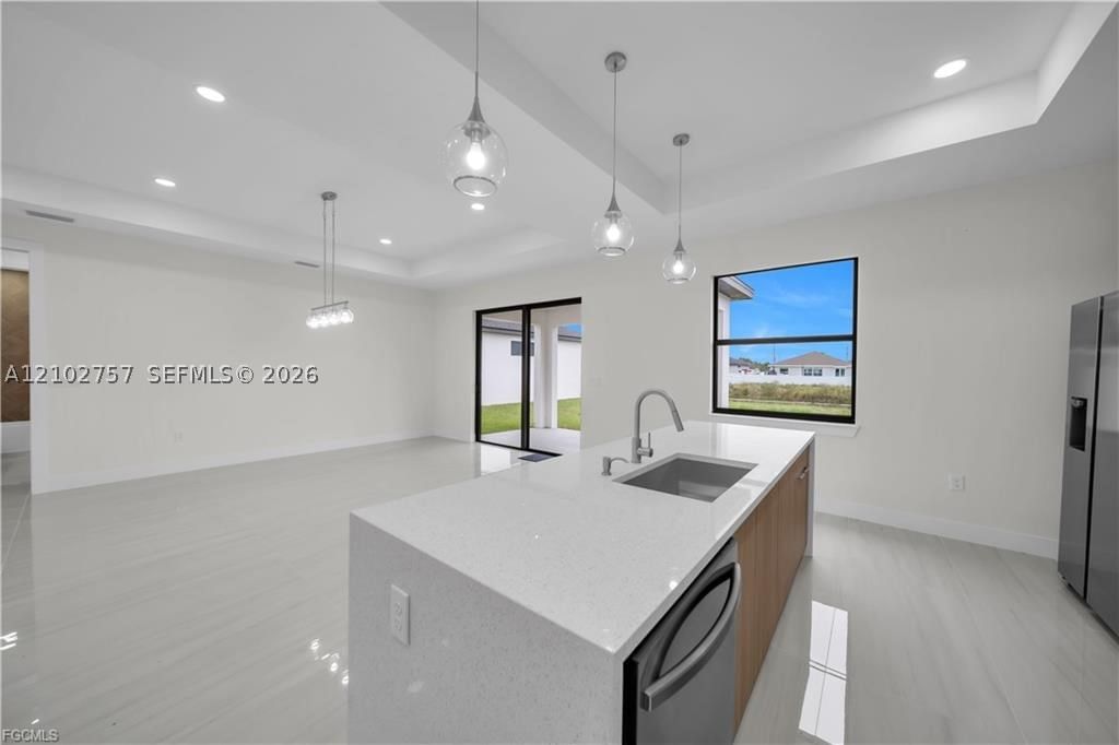 Real estate property located at 382 Pauline AVE, Lee, Lehigh Acres, Lehigh Acres, FL