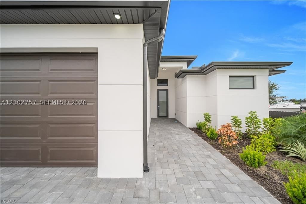Real estate property located at 382 Pauline AVE, Lee, Lehigh Acres, Lehigh Acres, FL