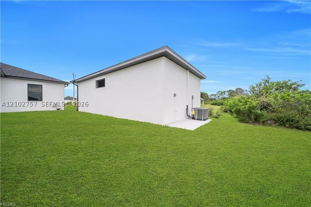 Real estate property located at 382 Pauline AVE, Lee, Lehigh Acres, Lehigh Acres, FL