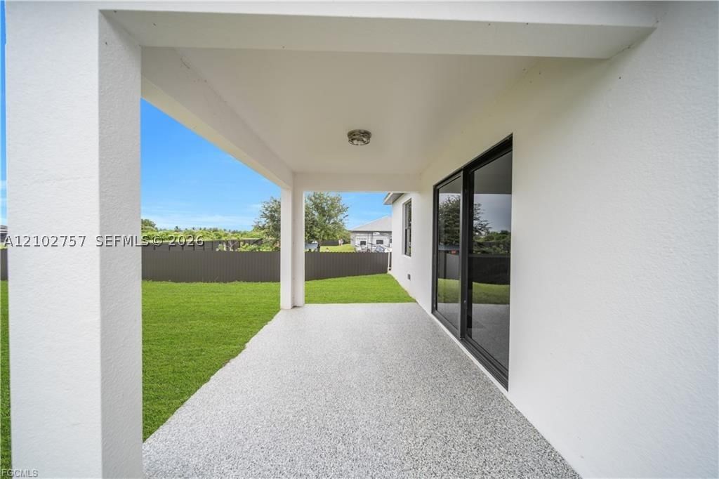 Real estate property located at 382 Pauline AVE, Lee, Lehigh Acres, Lehigh Acres, FL