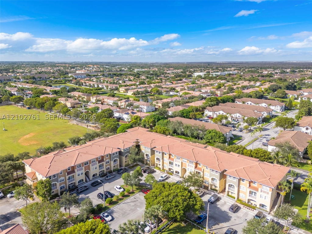 Real estate property located at 10870 88th Ter #224, Miami-dade, Coronado At Doral Iii Con, Doral, FL