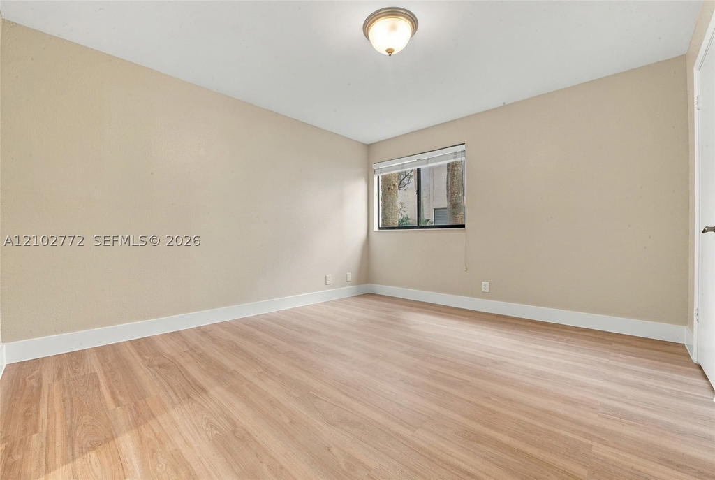 Real estate property located at 2946 University Dr #7102, Broward, Sundance At Davie Condo, Davie, FL