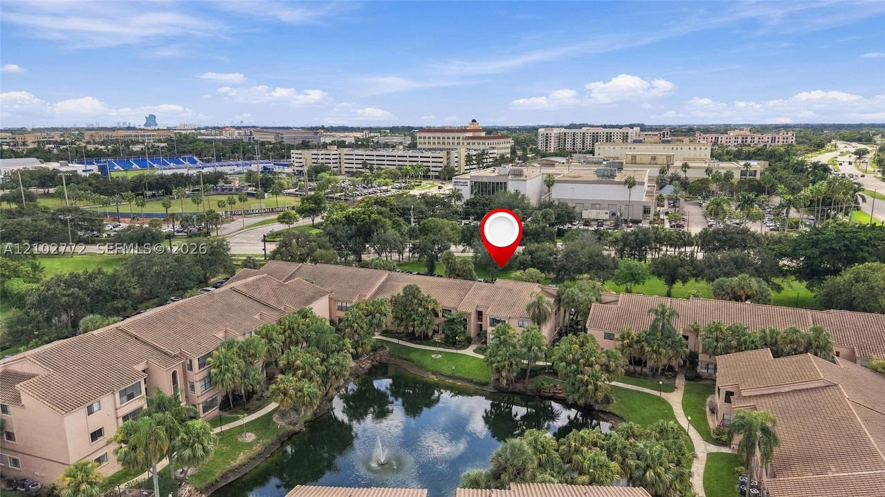 Real estate property located at 2946 University Dr #7102, Broward, Sundance At Davie Condo, Davie, FL