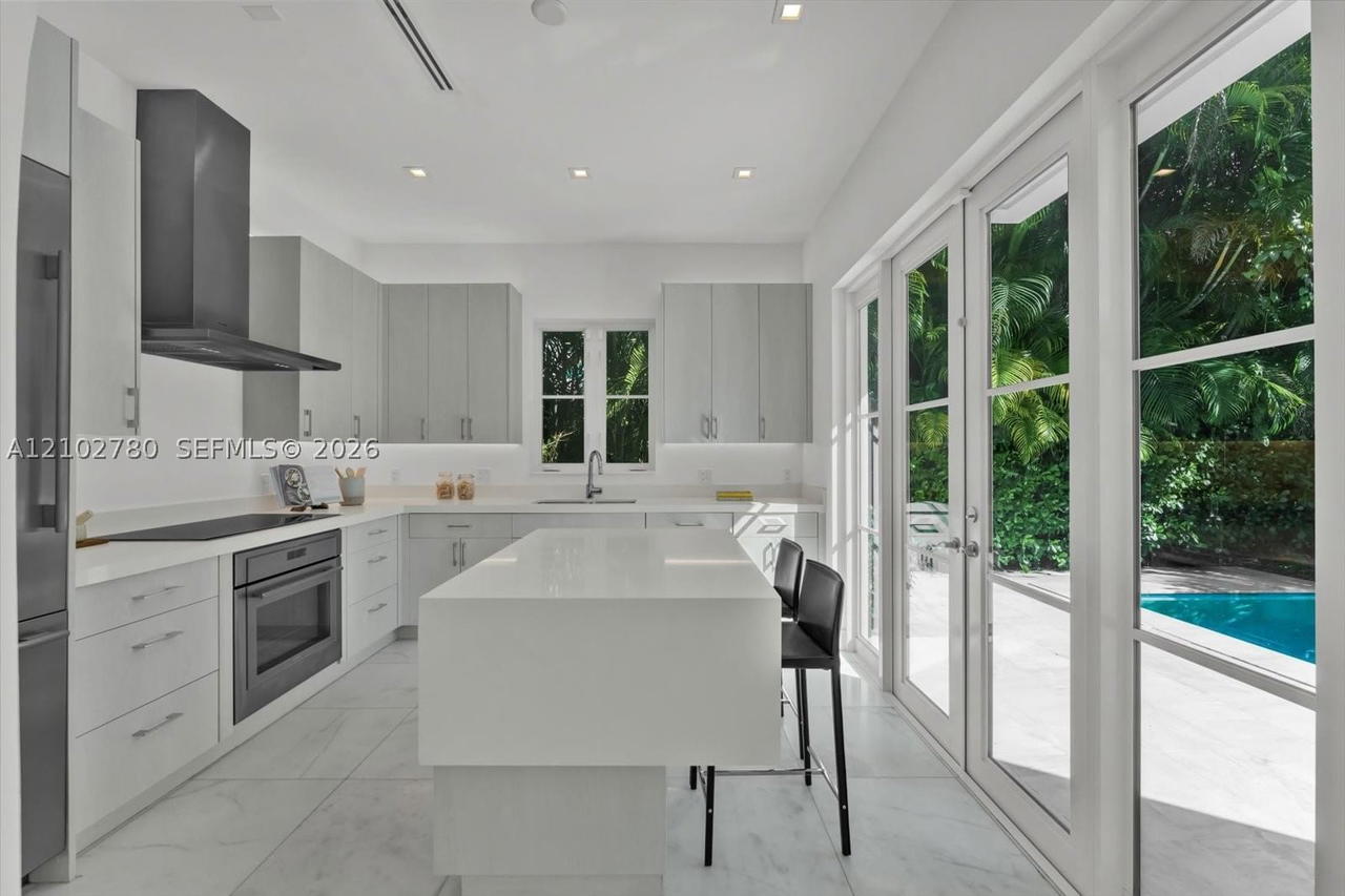 Real estate property located at 315 Santander Ave #315, Miami-dade, Coral Gables Crafts Sec, Coral Gables, FL