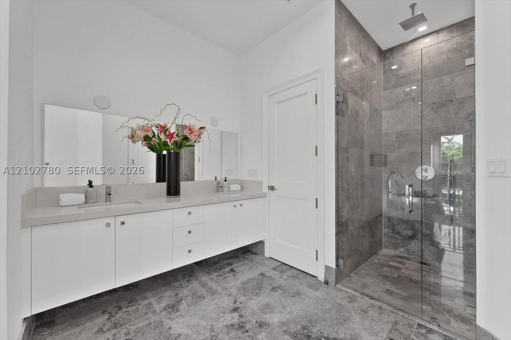Real estate property located at 315 Santander Ave #315, Miami-dade, Coral Gables Crafts Sec, Coral Gables, FL