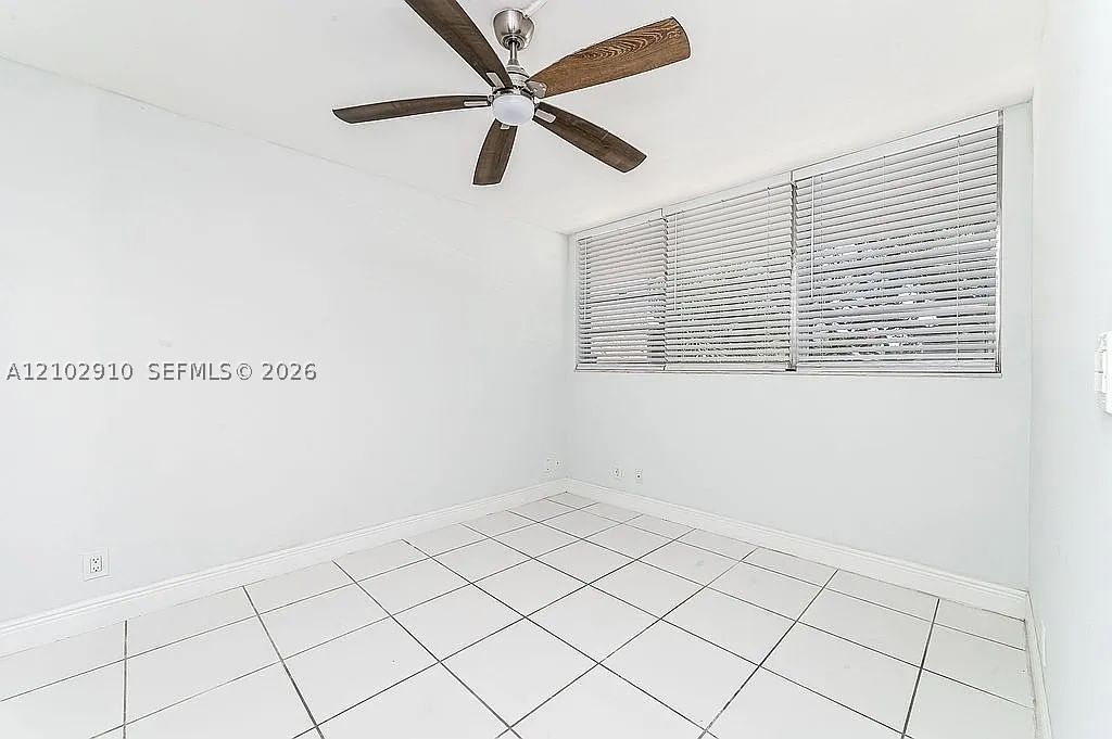 Real estate property located at 1931 Sabal Palm Dr #301, Broward, Condo 4 Of Sabal Palm Con, Davie, FL
